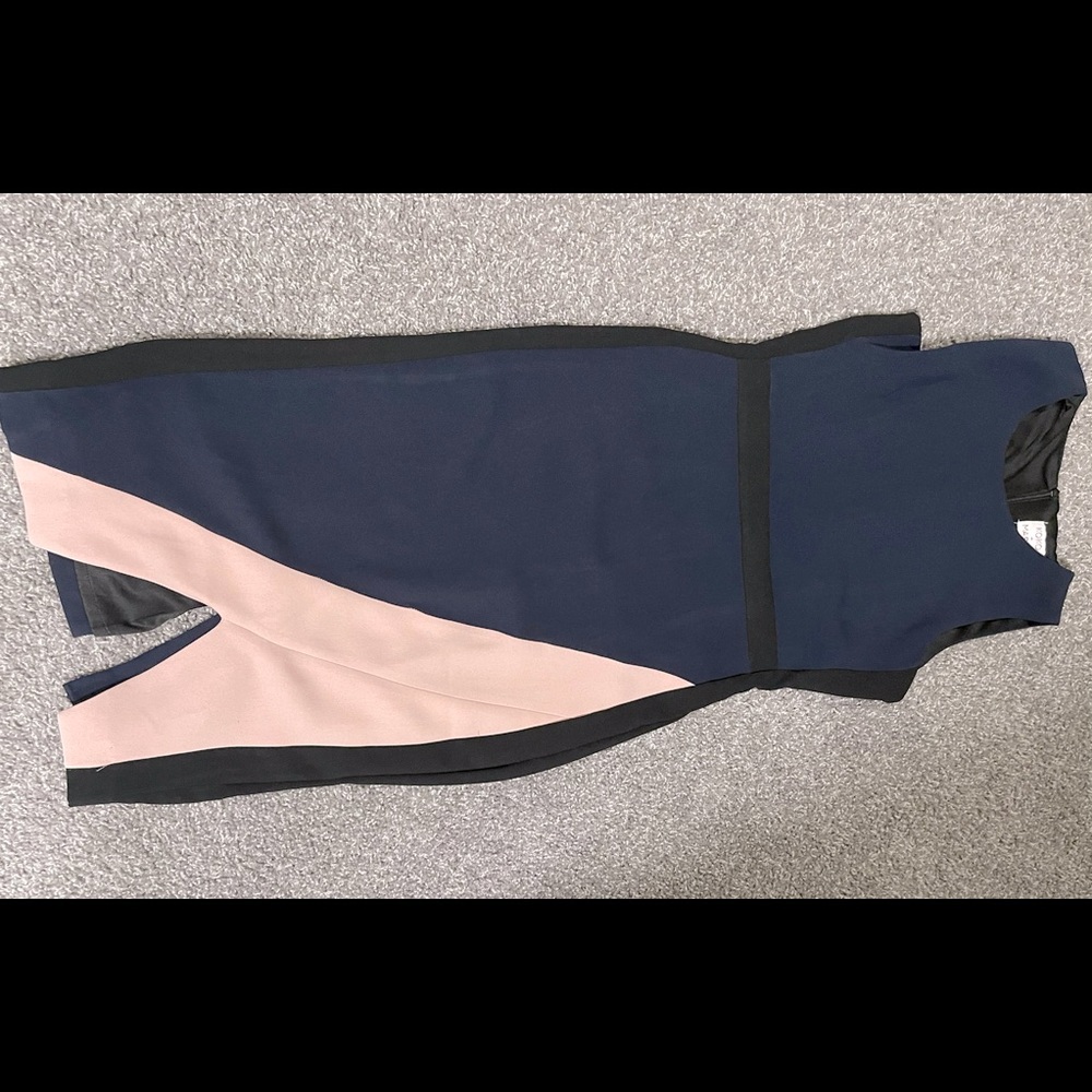 Simply elegant dress for all occasions!